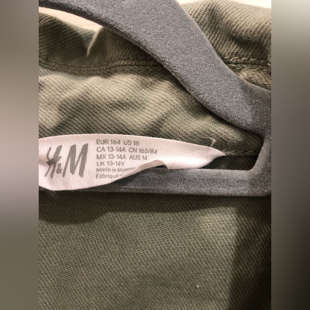 H&M | Shacket - Picture 2 of 4